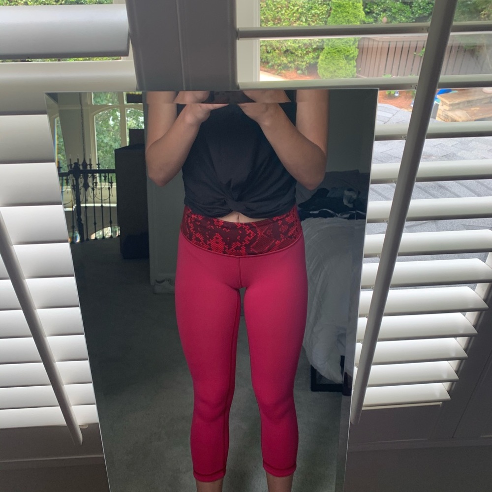 lulu lemon crop leggings
